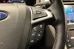 harmaa Ford Mondeo 2017 kuva 15.