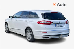 Valkoinen Ford Mondeo Vignale 2017 kuva 2.