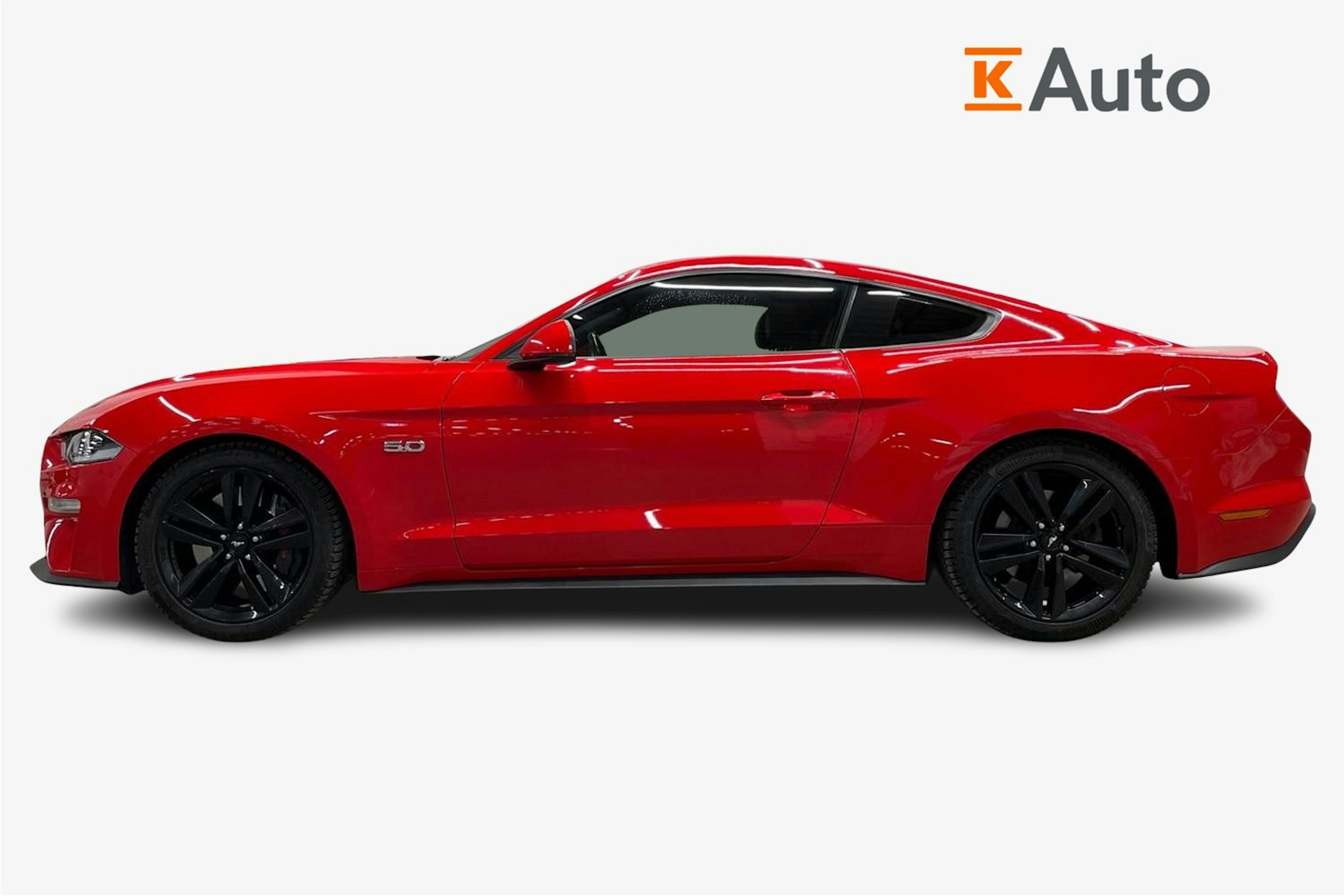 Punainen Ford MUSTANG 2018 kuva 6.