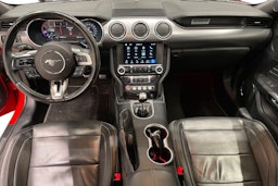 Punainen Ford MUSTANG 2018 kuva 9.