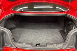 Punainen Ford MUSTANG 2018 kuva 14.