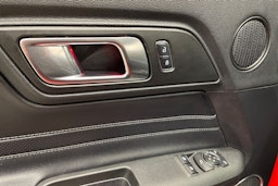 Punainen Ford MUSTANG 2018 kuva 24.