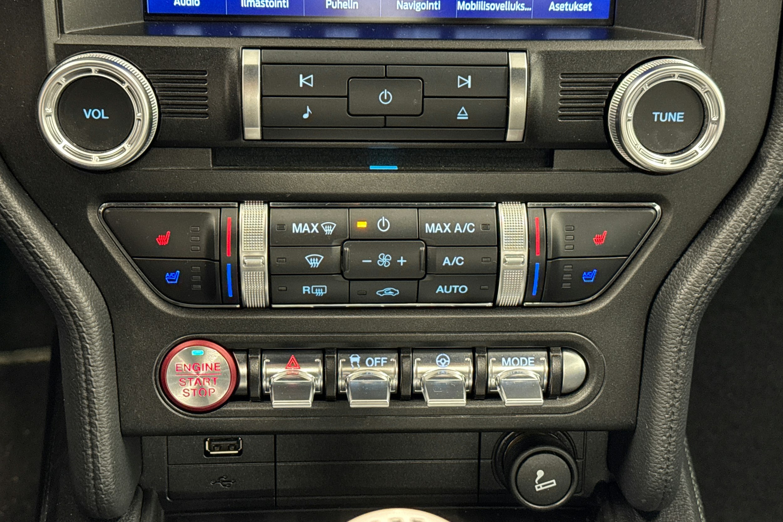 met. vihreä Ford Mustang 2020 kuva 15.