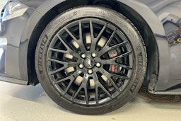 Sininen Ford Mustang 2021 kuva 9.