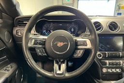 Sininen Ford Mustang 2021 kuva 11.