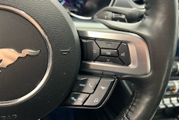 Sininen Ford Mustang 2021 kuva 13.