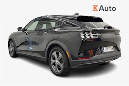 musta Ford Mustang Mach-E 2021 kuva 2.