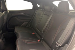 harmaa Ford Mustang Mach-E 2021 kuva 10.