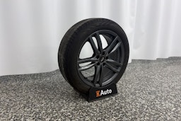 harmaa Ford Mustang Mach-E 2021 kuva 13.