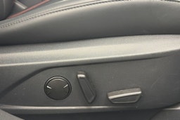 harmaa Ford Mustang Mach-E 2021 kuva 19.