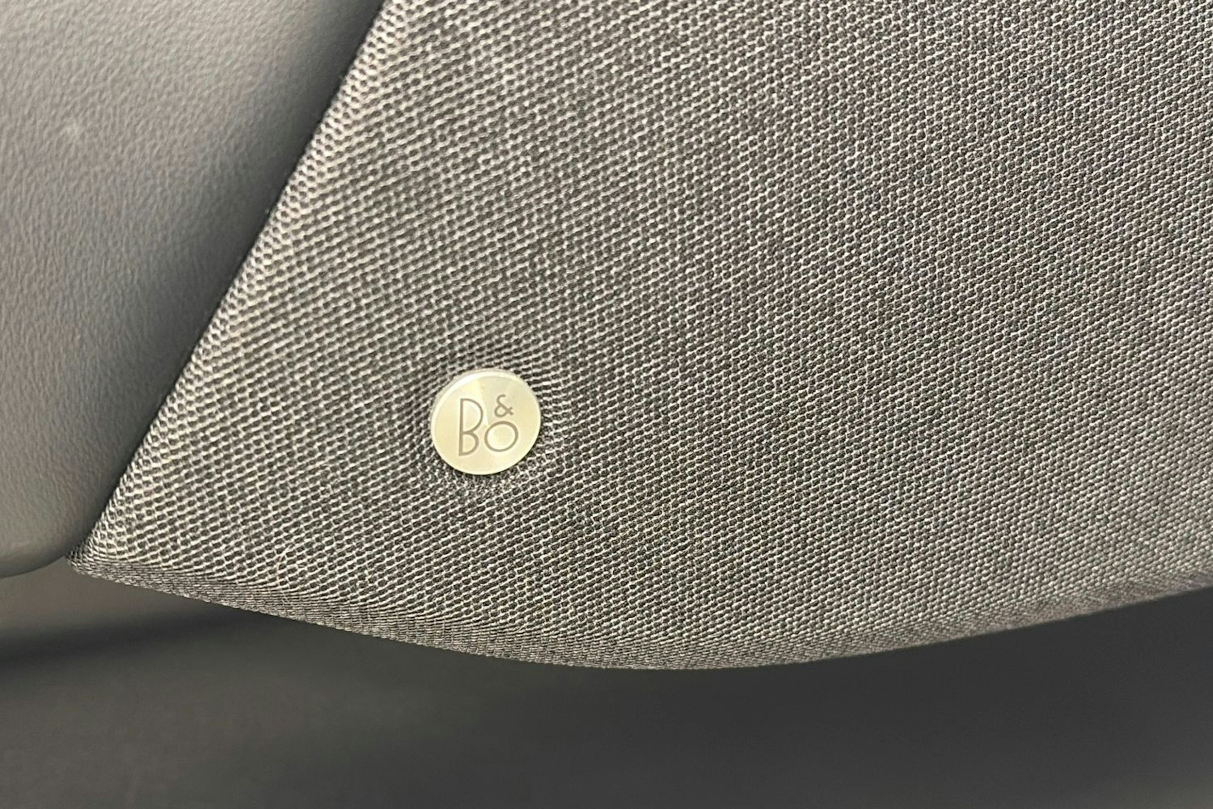 harmaa Ford Mustang Mach-E 2021 kuva 23.