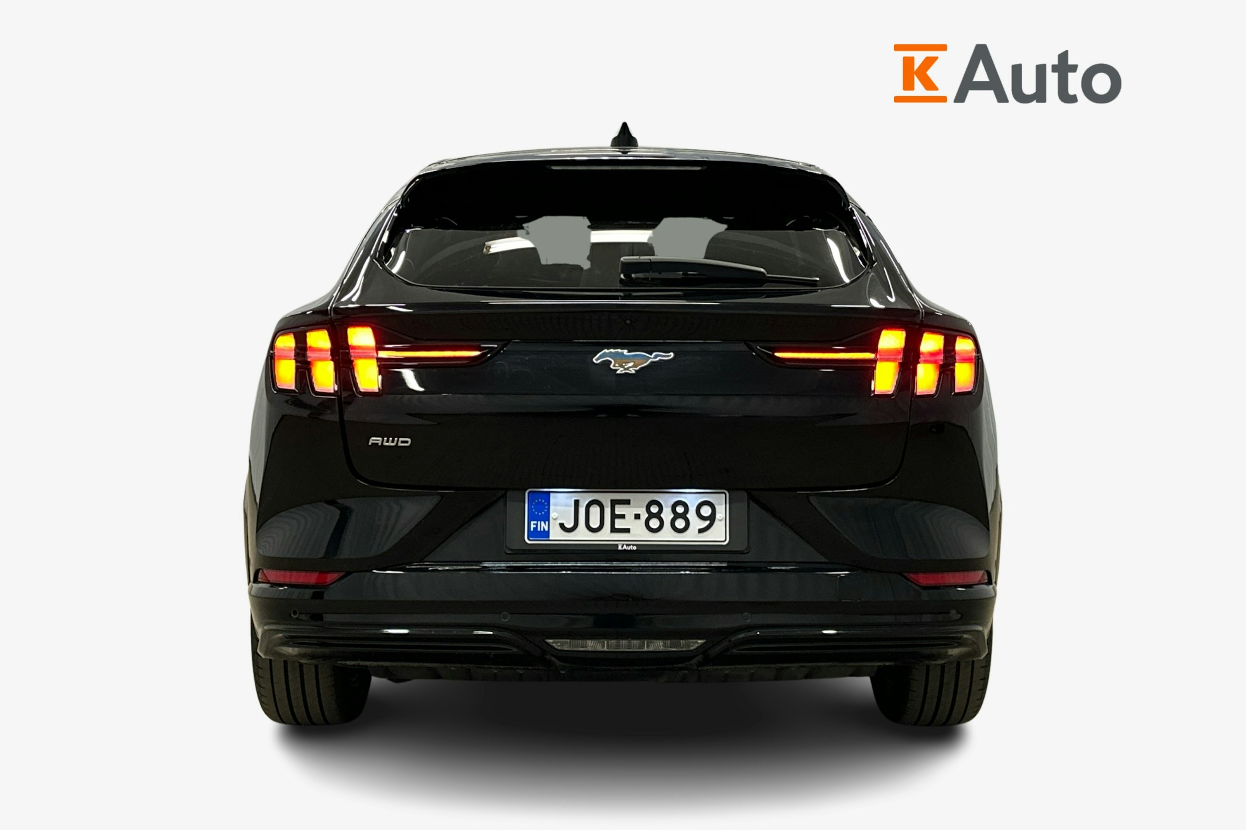 musta Ford Mustang Mach-E 2021 kuva 3.
