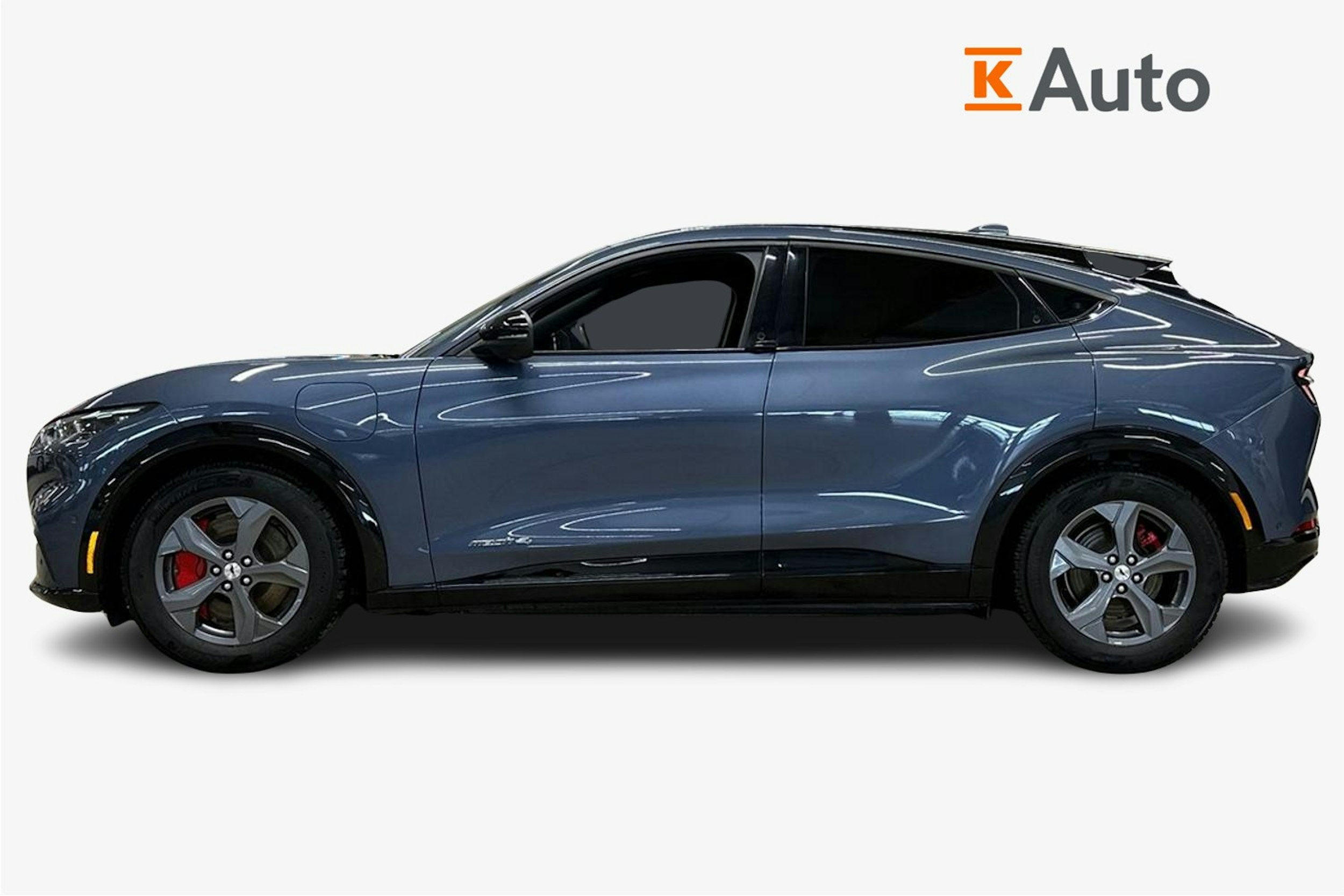 sininen Ford Mustang Mach-E 2021 kuva 6.