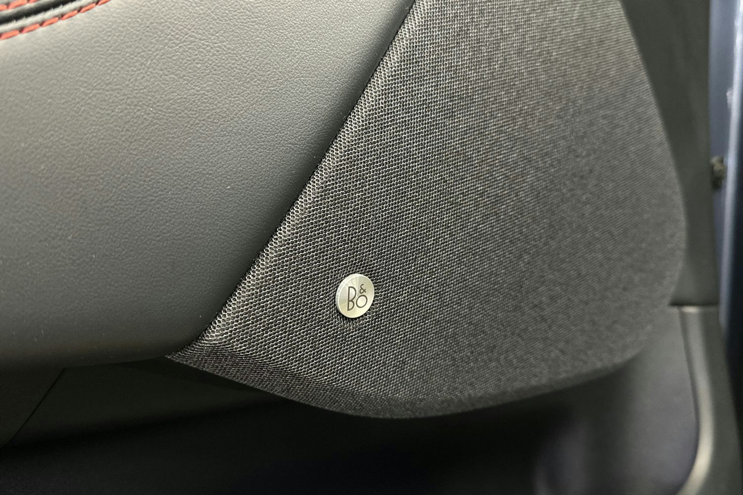 sininen Ford Mustang Mach-E 2021 kuva 17.