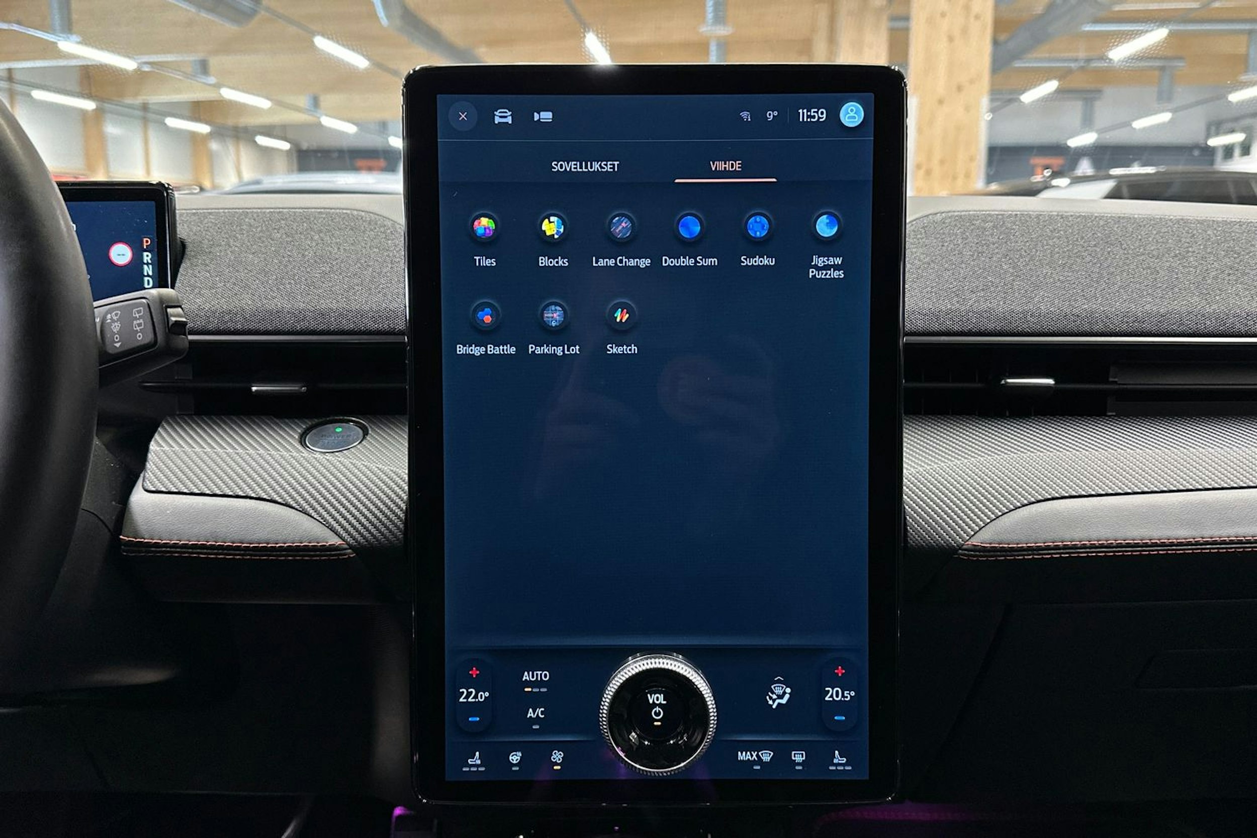 sininen Ford Mustang Mach-E 2021 kuva 21.