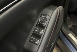 sininen Ford Mustang Mach-E 2021 kuva 30.