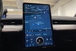 punainen Ford Mustang Mach-E 2021 kuva 18.