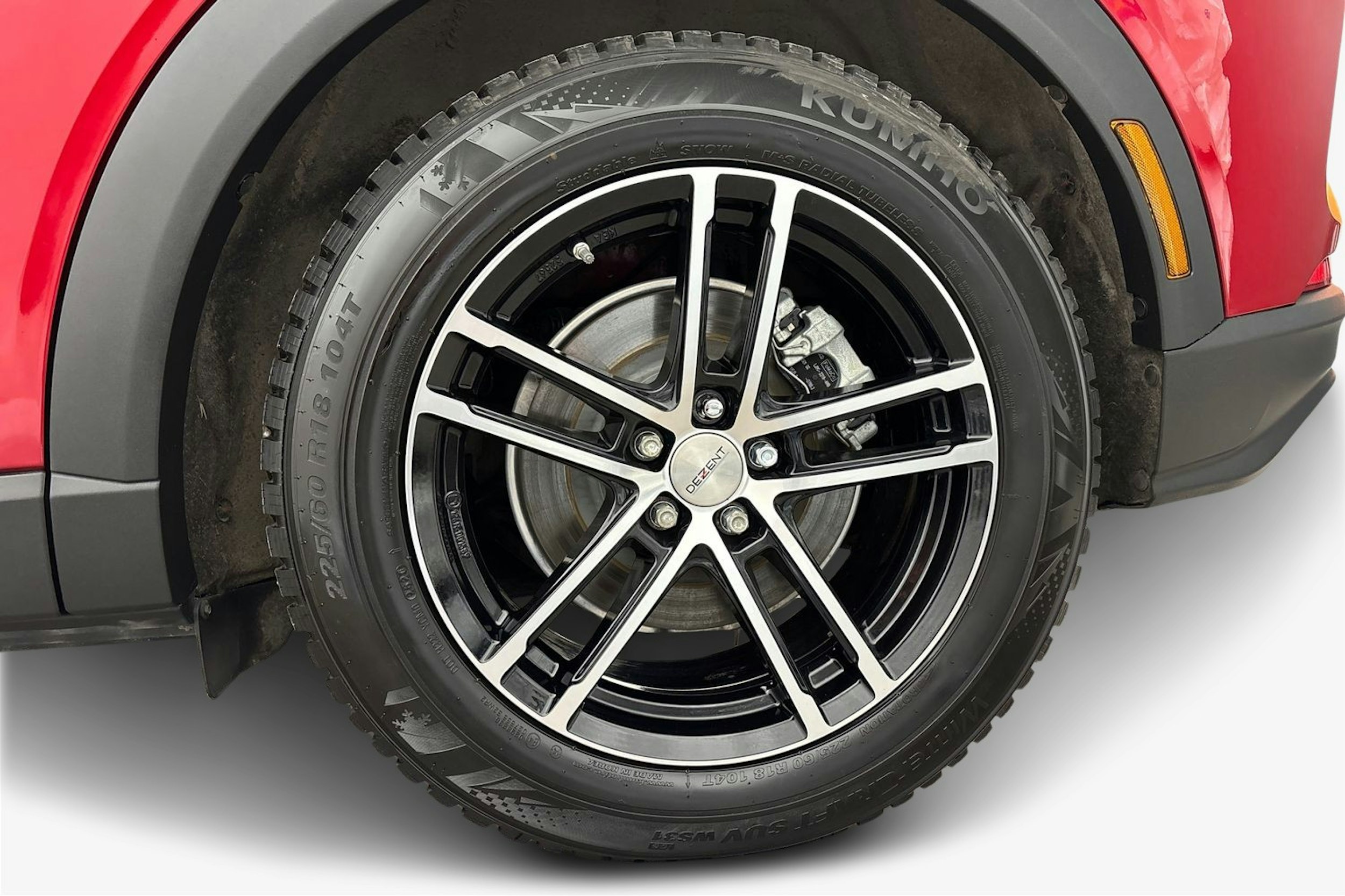 punainen Ford Mustang Mach-E 2022 kuva 11.