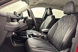 punainen Ford Mustang Mach-E 2022 kuva 14.