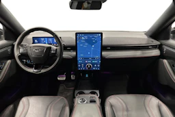 valkoinen Ford Mustang Mach-E 2022 kuva 7.