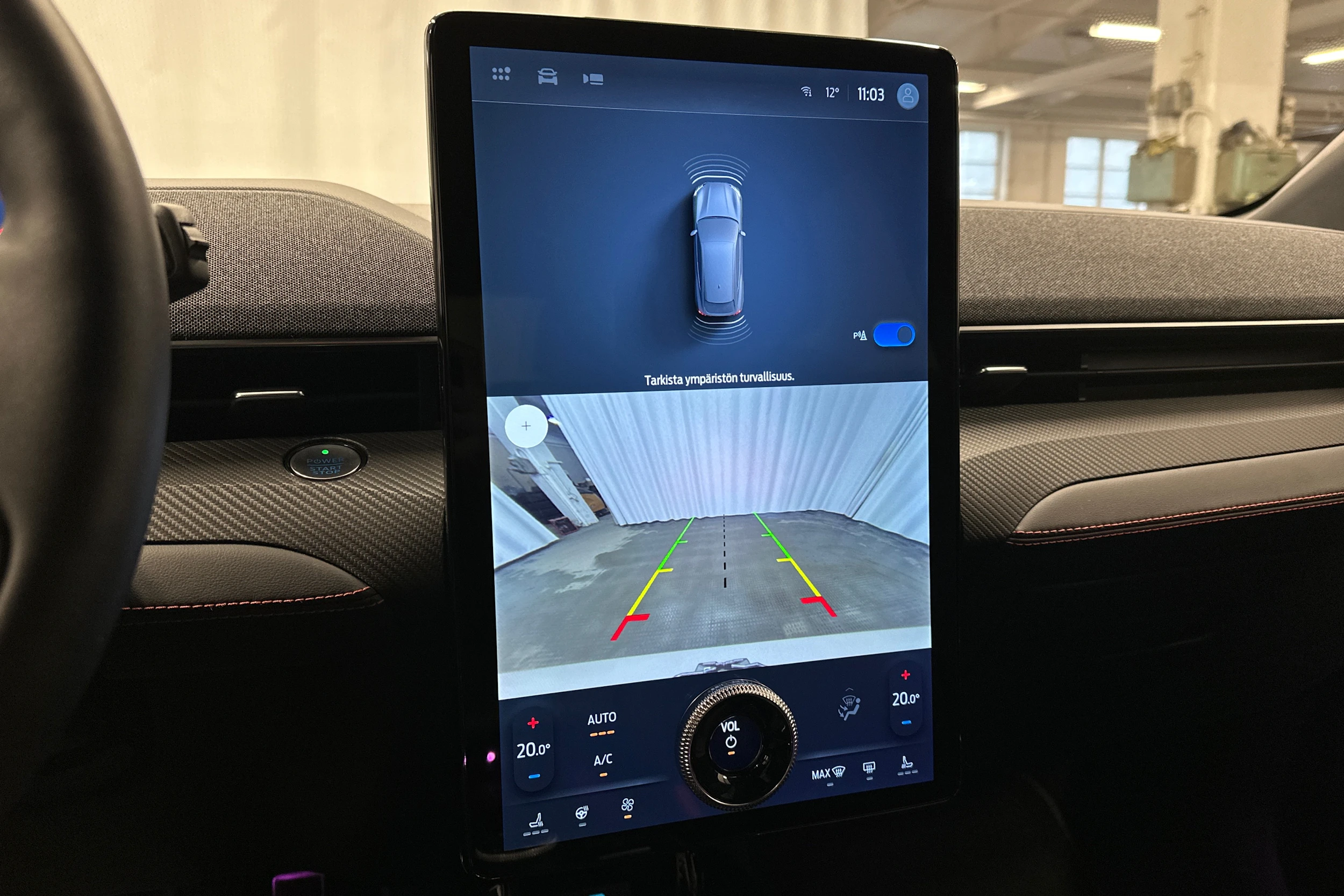 valkoinen Ford Mustang Mach-E 2022 kuva 24.