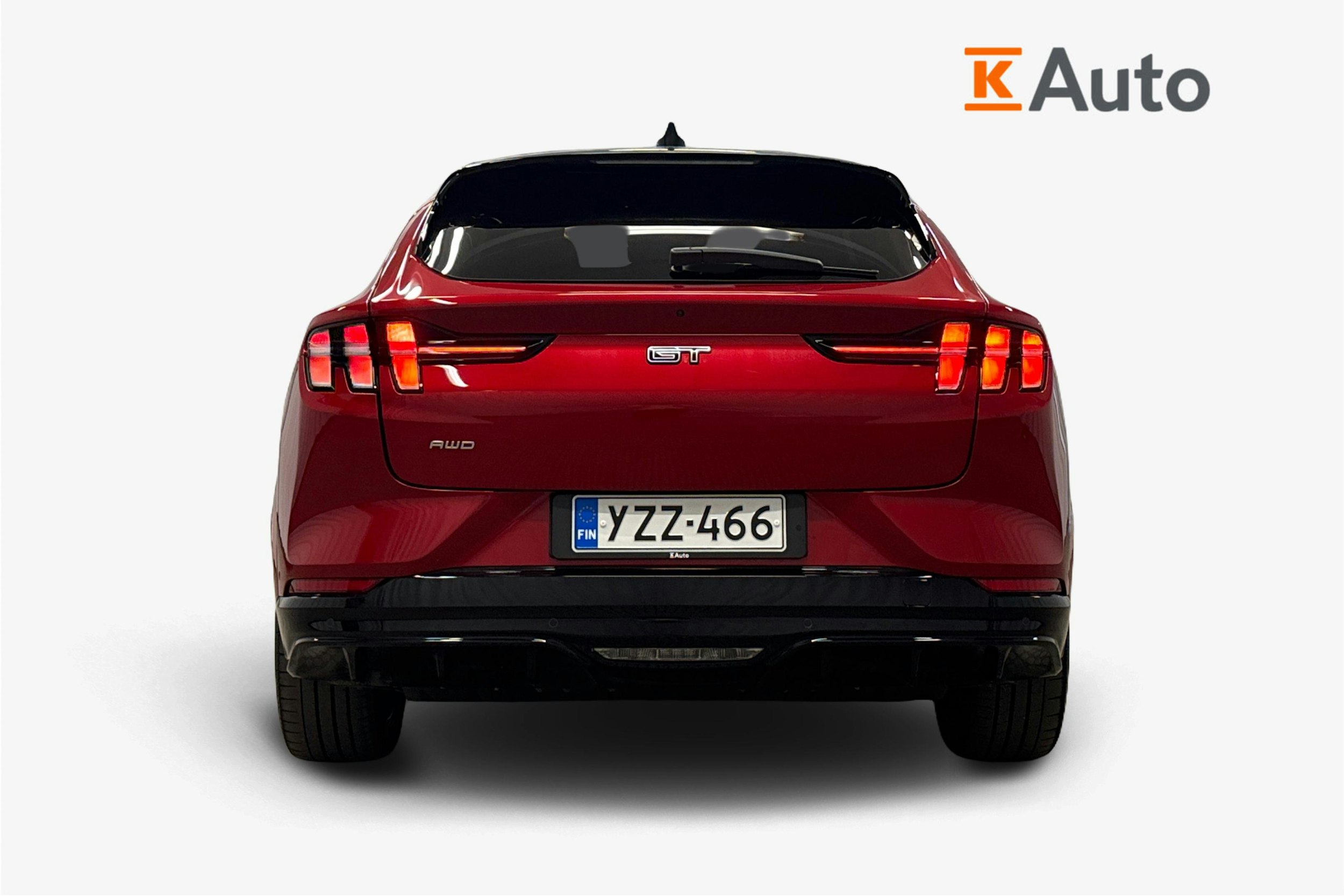 punainen Ford Mustang Mach-E 2022 kuva 3.
