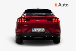 punainen Ford Mustang Mach-E 2022 kuva 3.