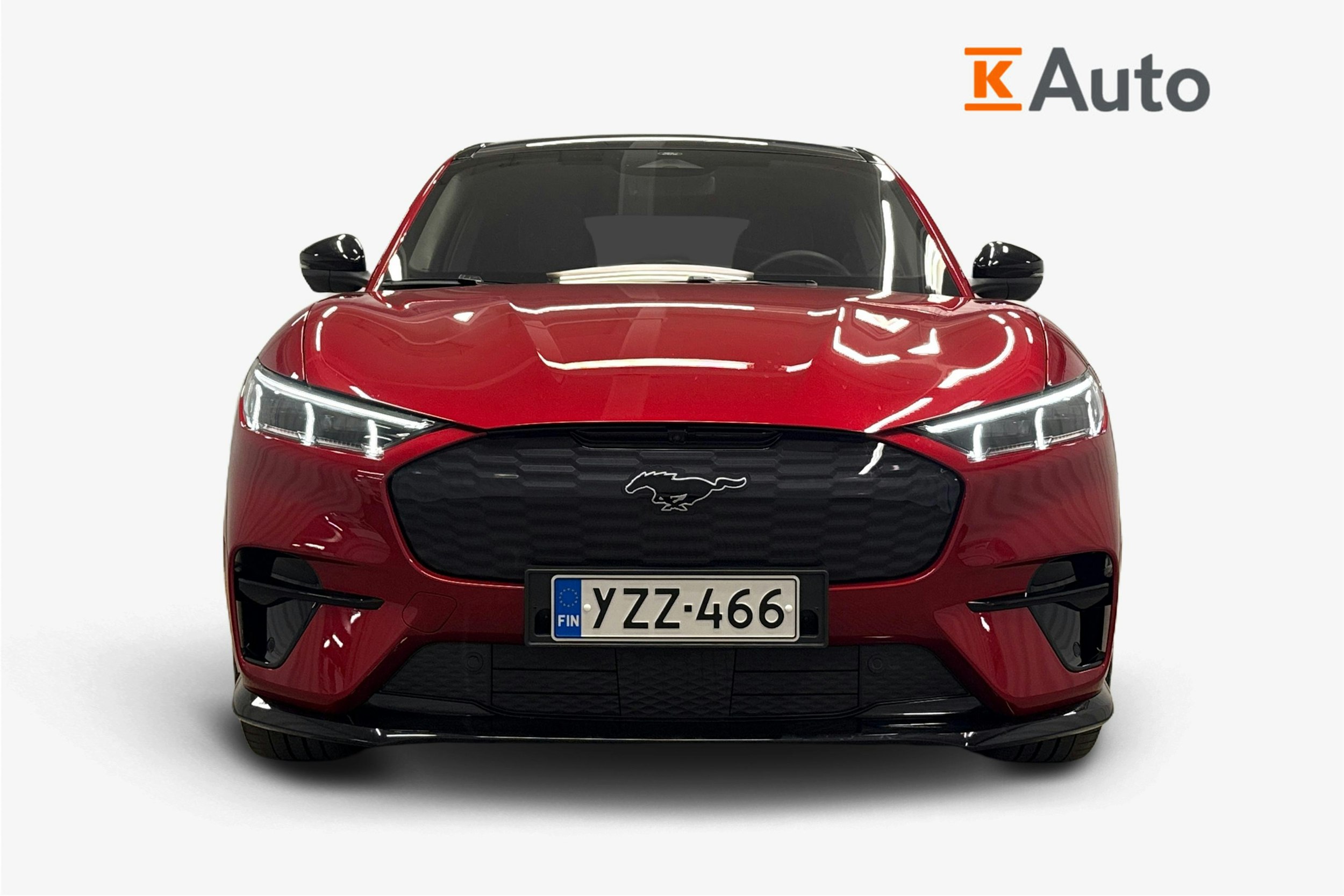punainen Ford Mustang Mach-E 2022 kuva 4.