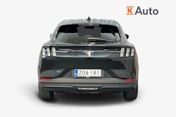 musta Ford Mustang Mach-E 2022 kuva 3.
