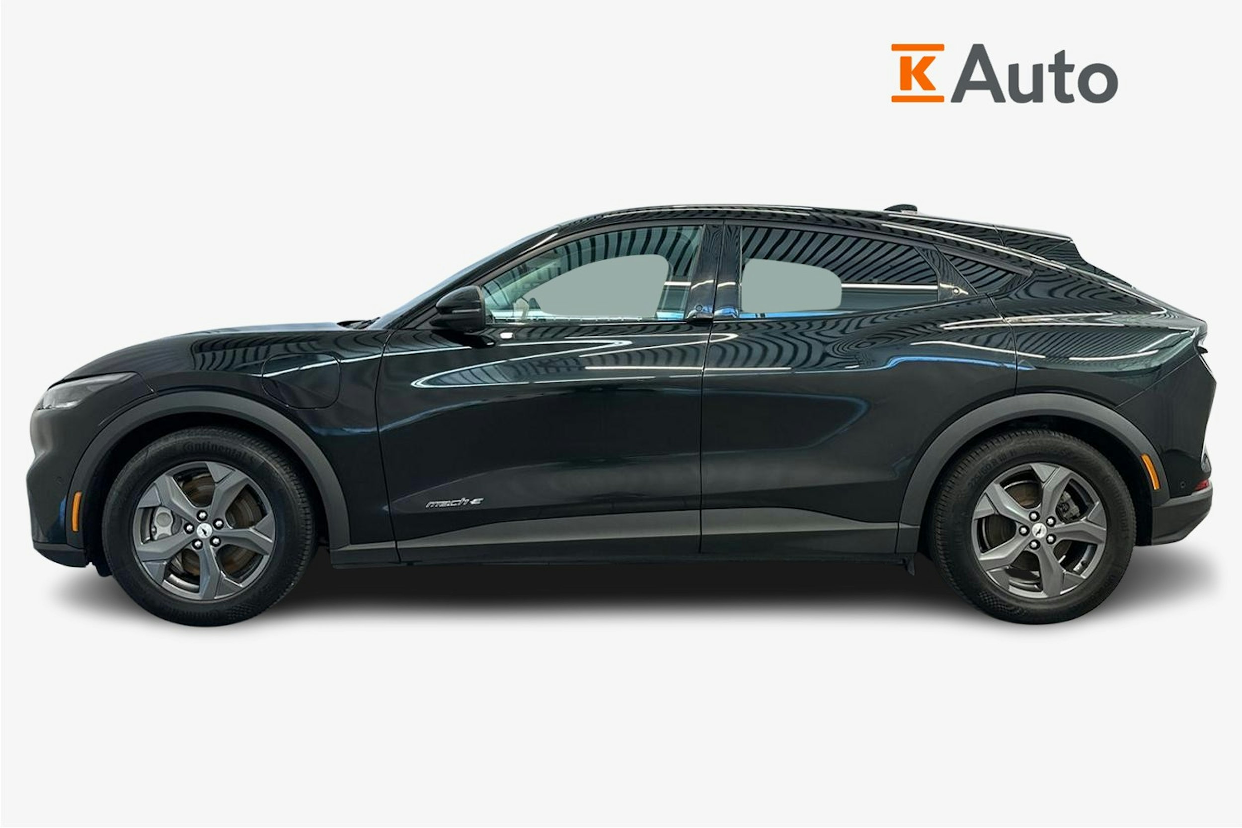 musta Ford Mustang Mach-E 2022 kuva 5.