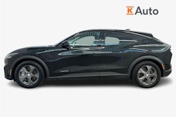 musta Ford Mustang Mach-E 2022 kuva 5.