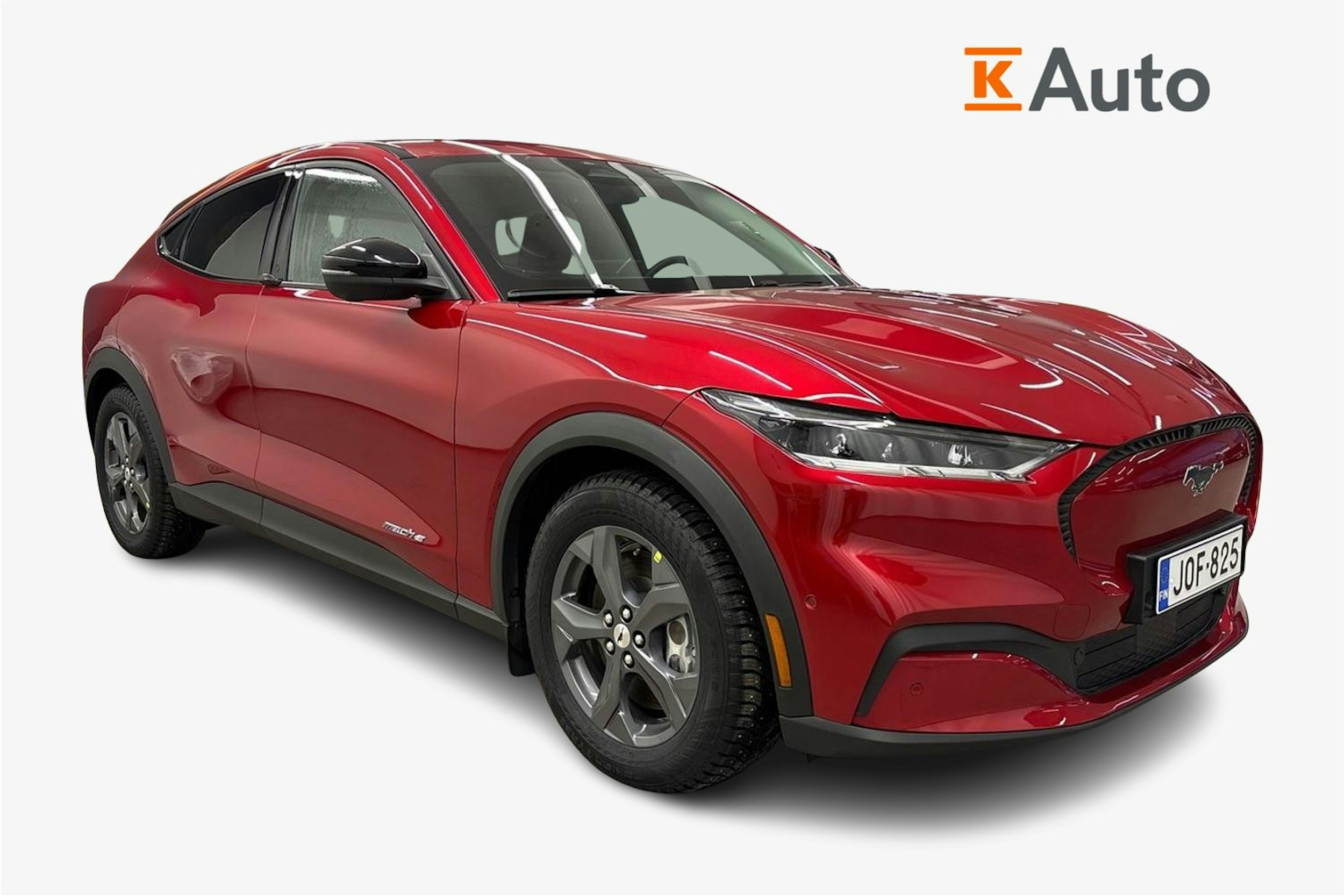 Punainen Ford Mustang Mach-E 2025 kuva 1.