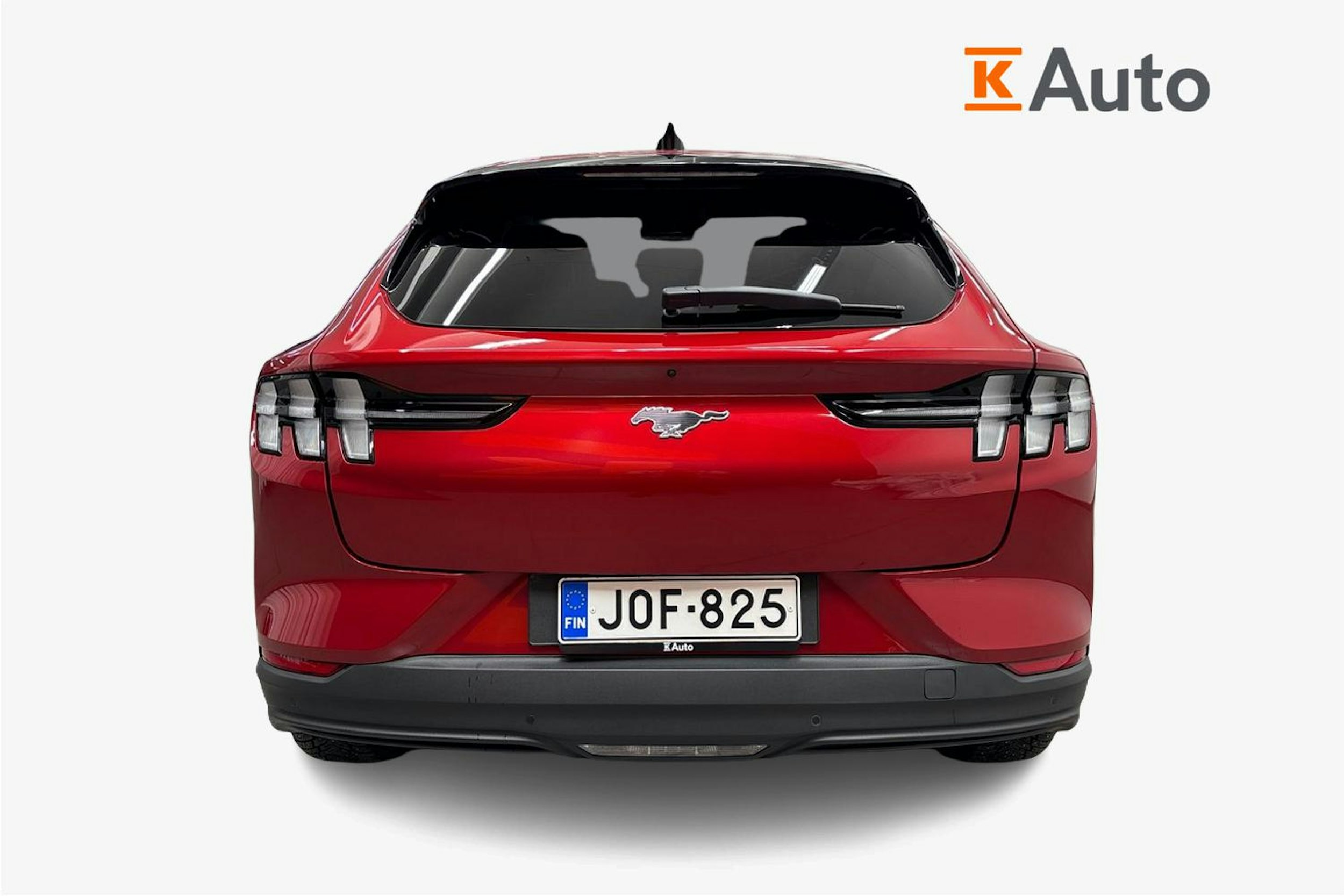 Punainen Ford Mustang Mach-E 2025 kuva 3.