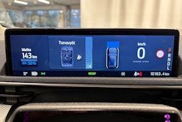 Punainen Ford Mustang Mach-E 2025 kuva 16.