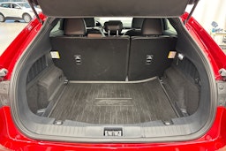 Punainen Ford Mustang Mach-E 2025 kuva 29.