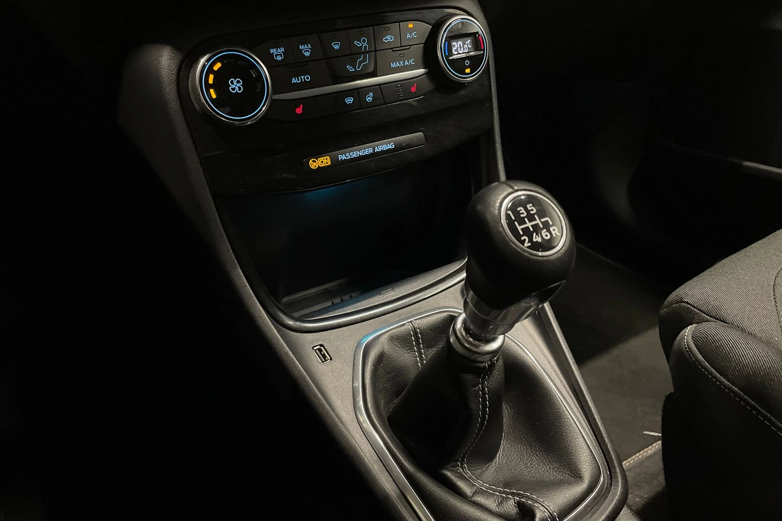 sininen Ford Puma 2020 kuva 20.
