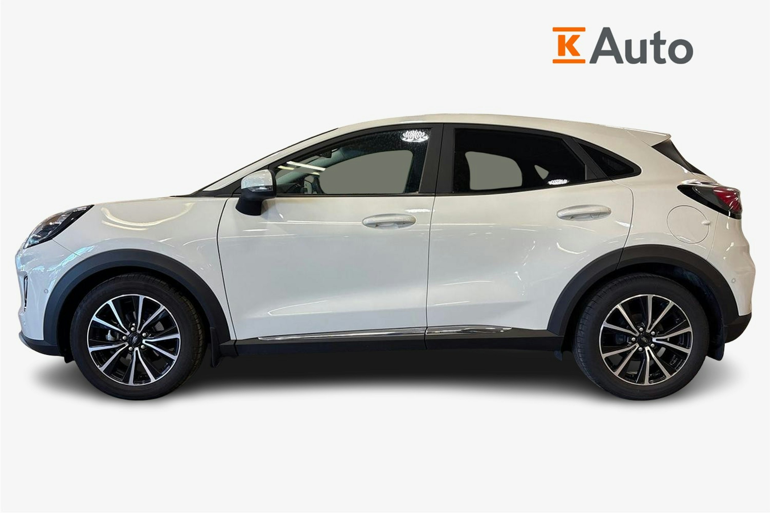 Valkoinen Ford Puma 2020 kuva 6.