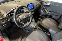 Punainen Ford Puma 2020 kuva 8.