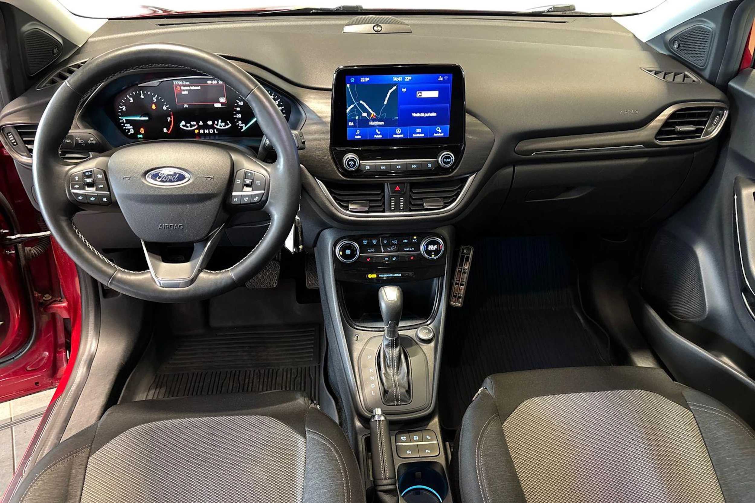 Punainen Ford Puma 2020 kuva 9.