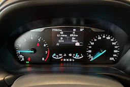 Punainen Ford Puma 2020 kuva 15.