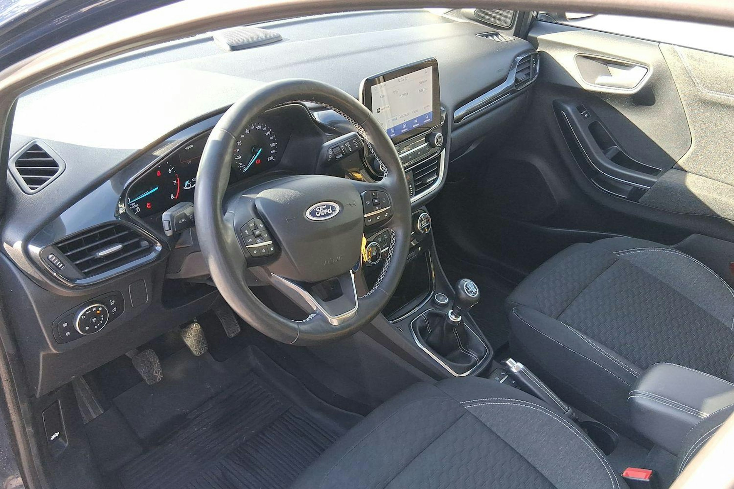 sininen Ford Puma 2020 kuva 6.