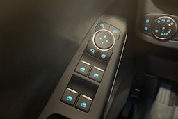 valkoinen Ford Puma 2020 kuva 19.