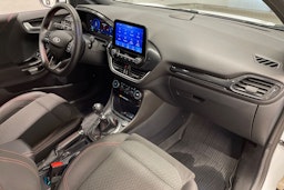 valkoinen Ford Puma 2020 kuva 29.