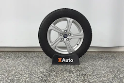 punainen Ford Puma 2021 kuva 13.
