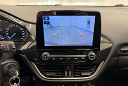 punainen Ford Puma 2021 kuva 21.