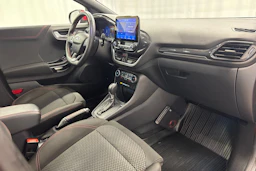 punainen Ford Puma 2021 kuva 14.