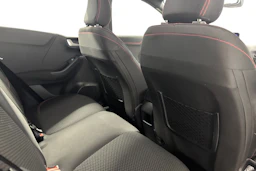punainen Ford Puma 2021 kuva 15.