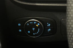 punainen Ford Puma 2021 kuva 21.