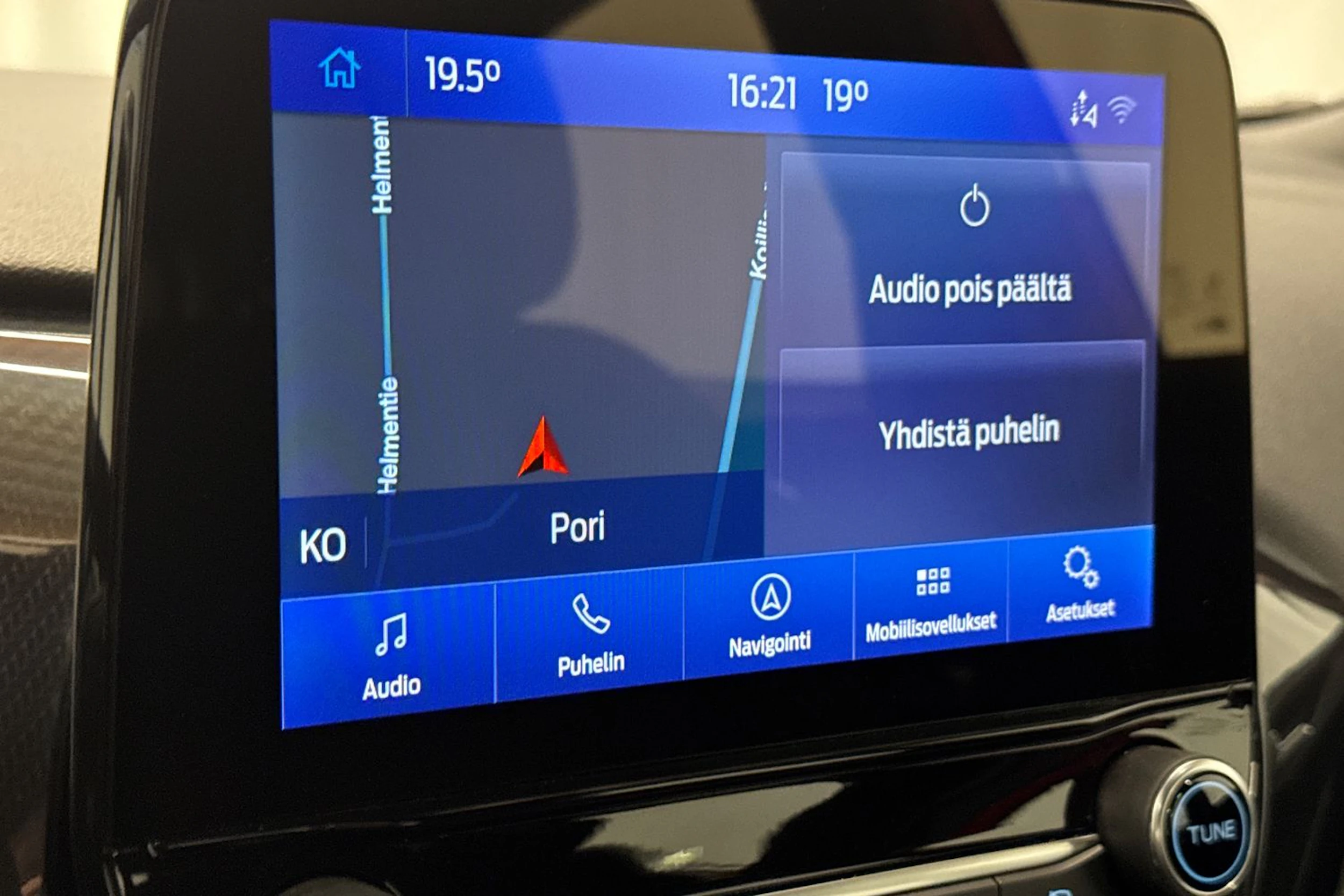 punainen Ford Puma 2021 kuva 26.