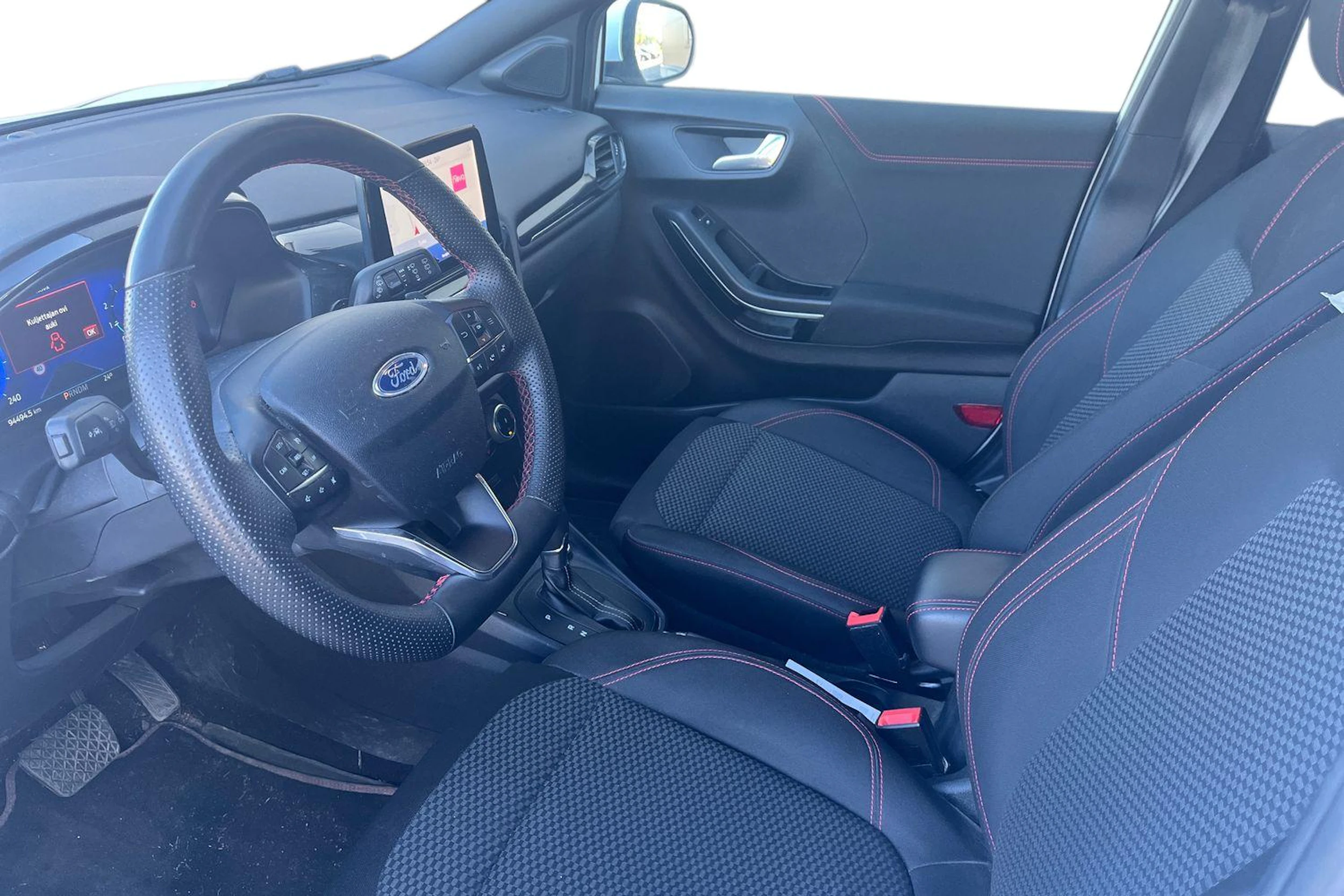 valkoinen Ford Puma 2021 kuva 3.